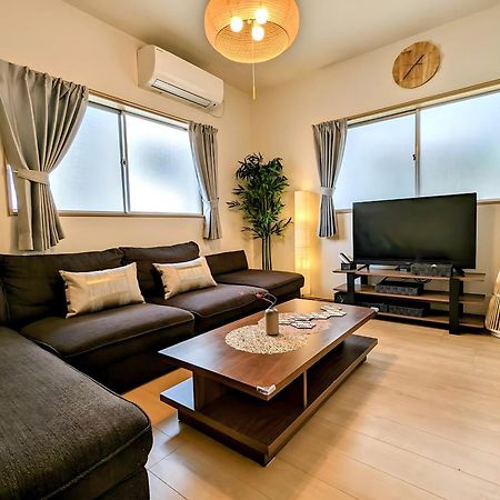 Tsukiyume Kan - House With Parking, 10Mins To Usj, Tennoji, Namba Osaka Esterno foto