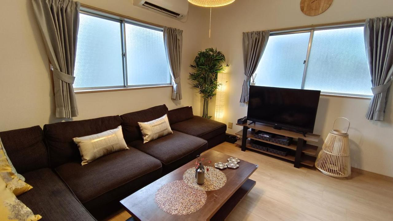 Tsukiyume Kan - House With Parking, 10Mins To Usj, Tennoji, Namba Osaka Esterno foto